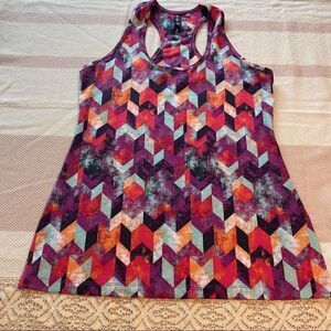 Lukka Racer Back Chevron Design Tank, Size Medium